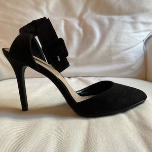 Black Stiletto with Ankle Strap
